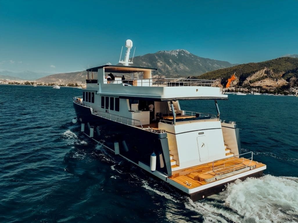 Beluga Trawler Beluga Trawler