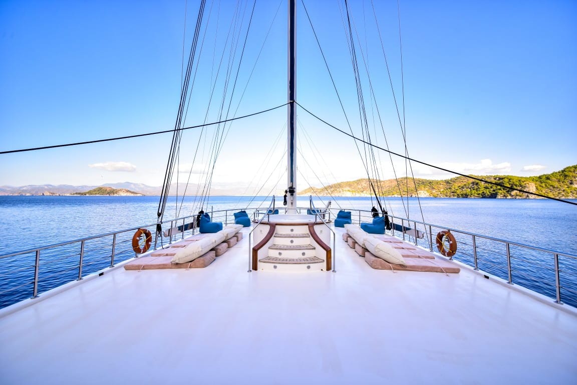 Queen Atlantis Charter Price