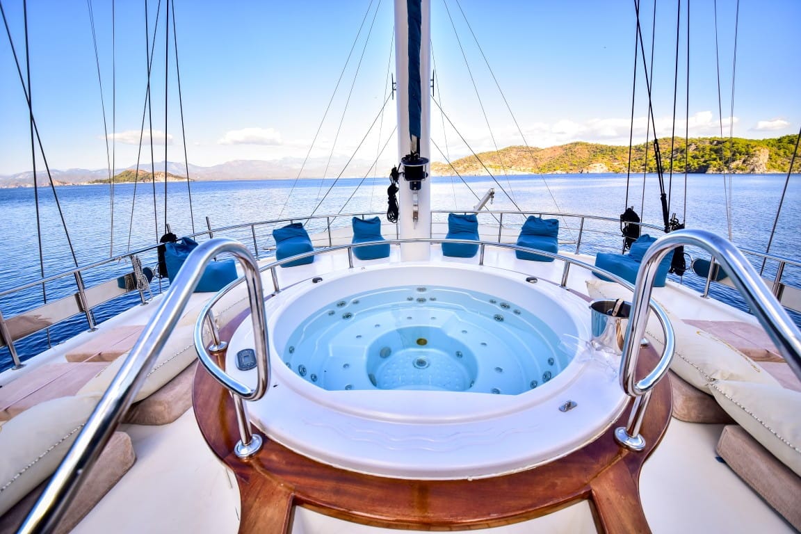 Gulet Queen Atlantis, Deluxe Yacht