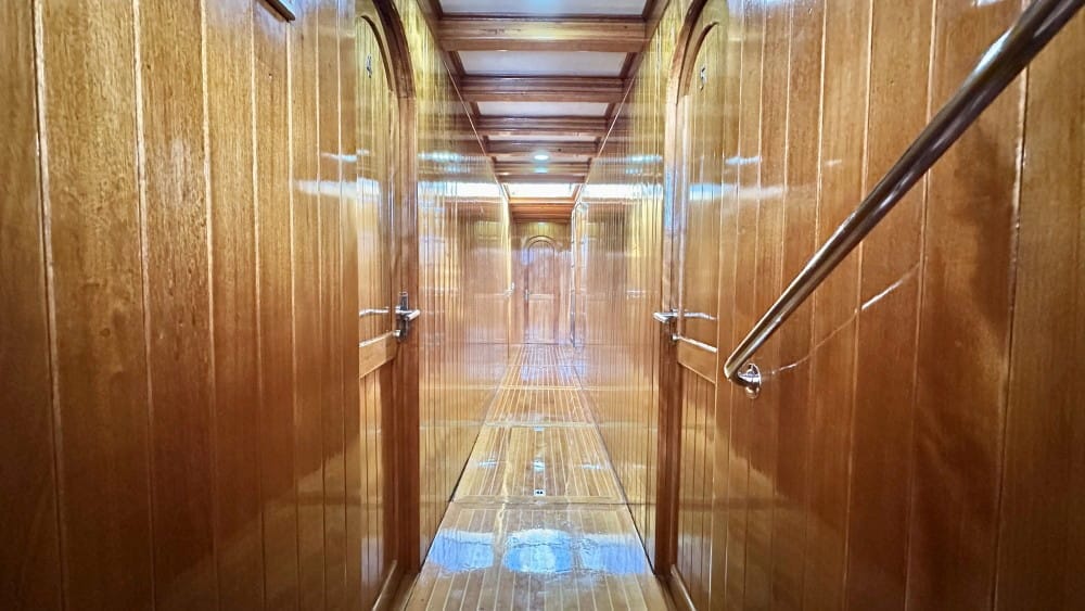 Gulet Luxury Sailing Yacht Parss