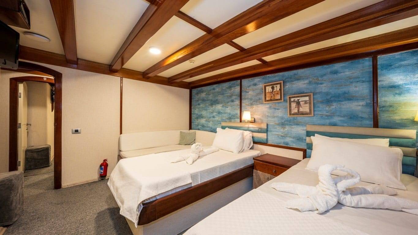 Elara 1 deluxe gulet charter