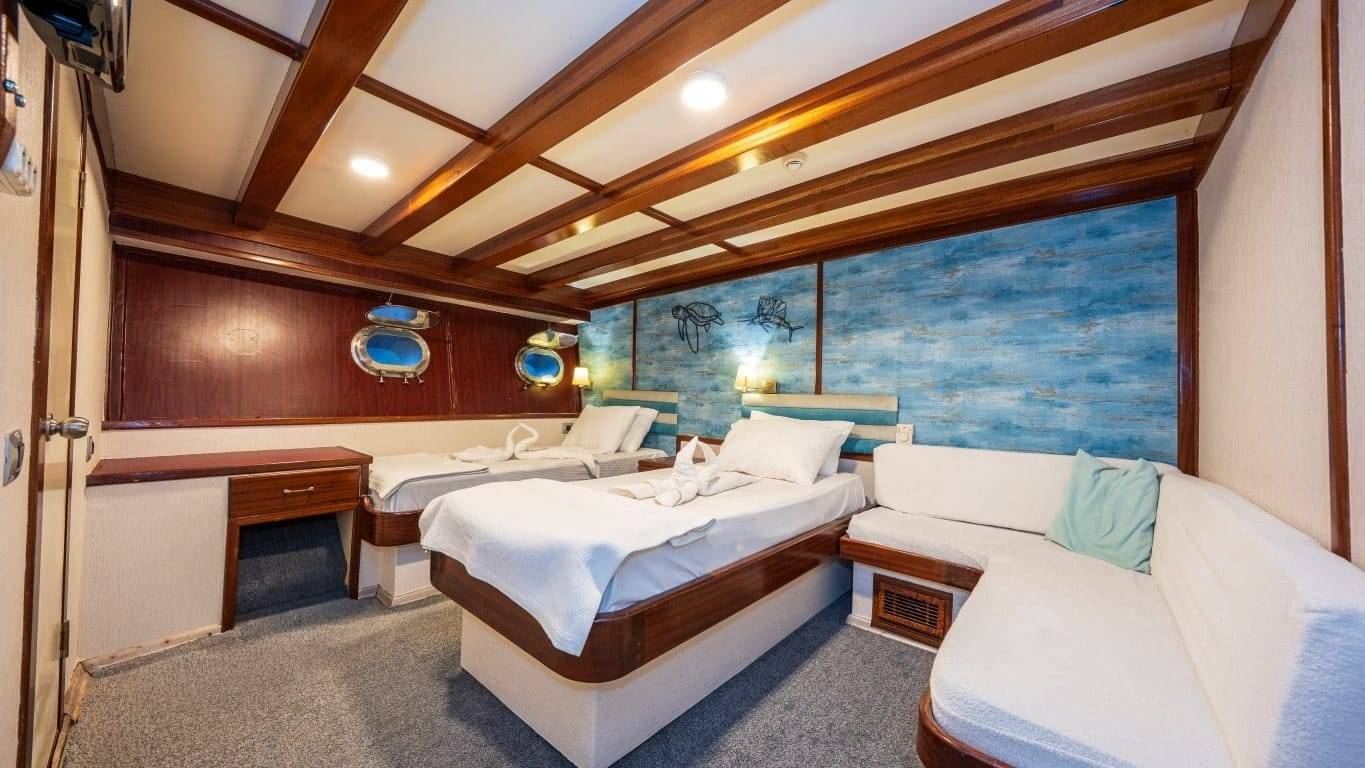 Elara 1 deluxe gulet charter
