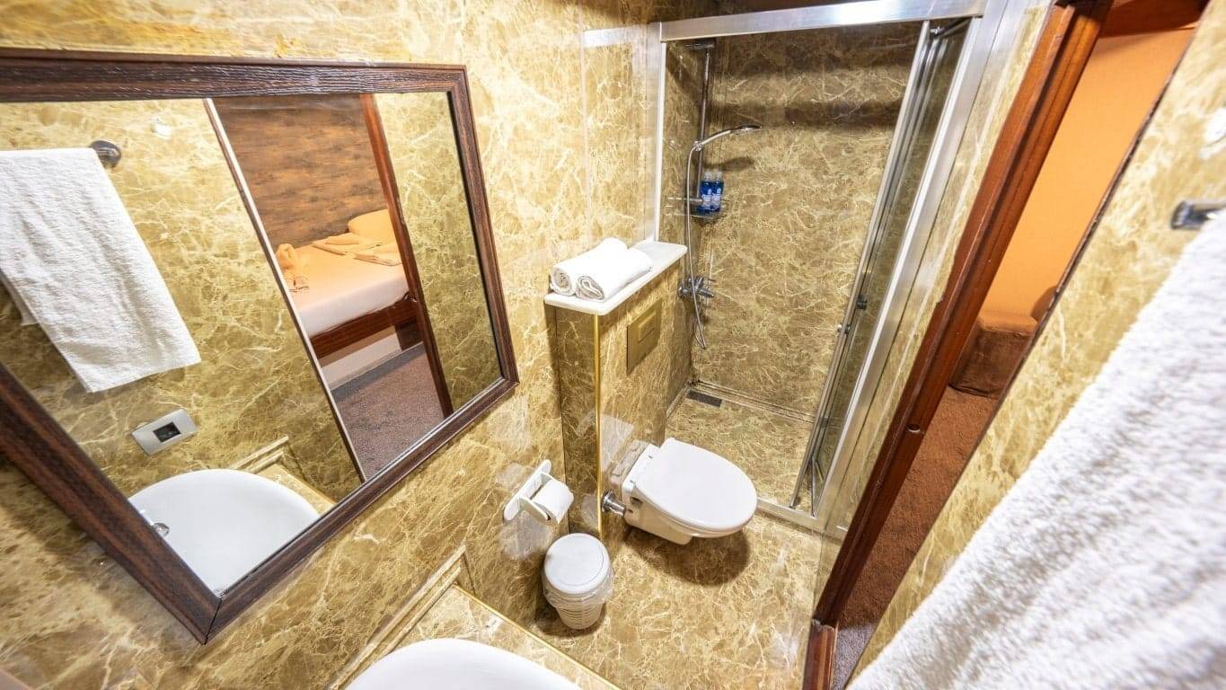 Elara 1 deluxe gulet charter